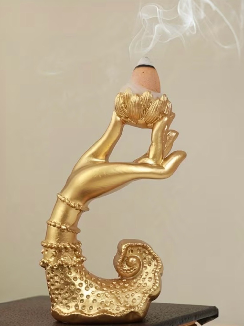 Hand of Tara with Lotus